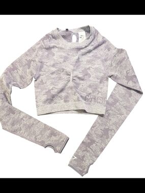 Gymshark Cropped Lavender Camo Long-Sleeve Active Top Small